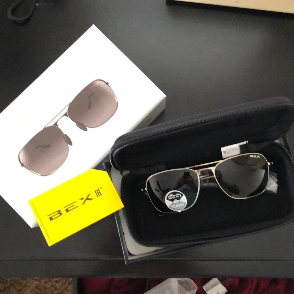NWT Sunglasses BEX ranger silver/gray